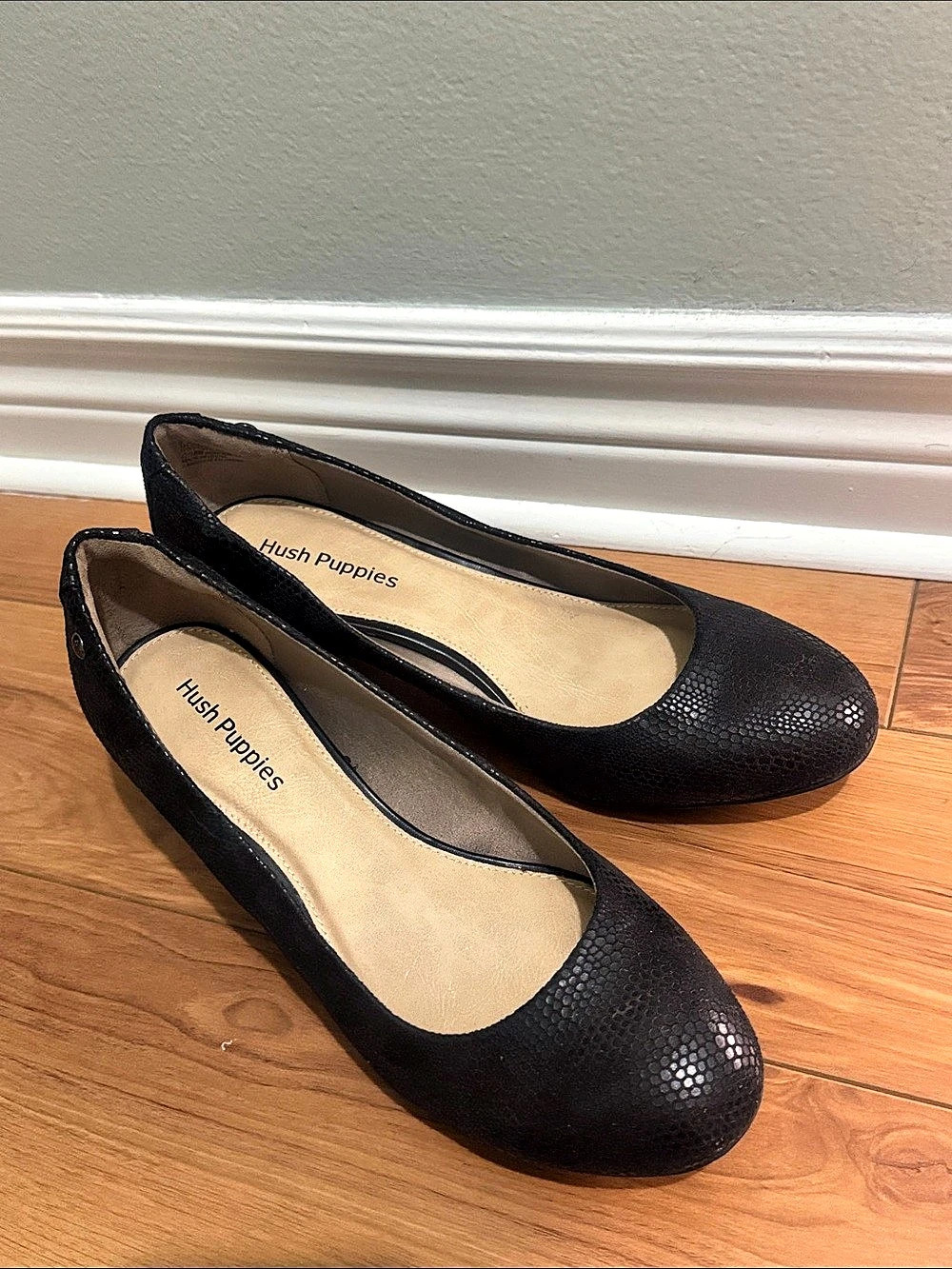 Hush Puppies Black Textured Block Heel Pumps. New Without Box. Unworn.